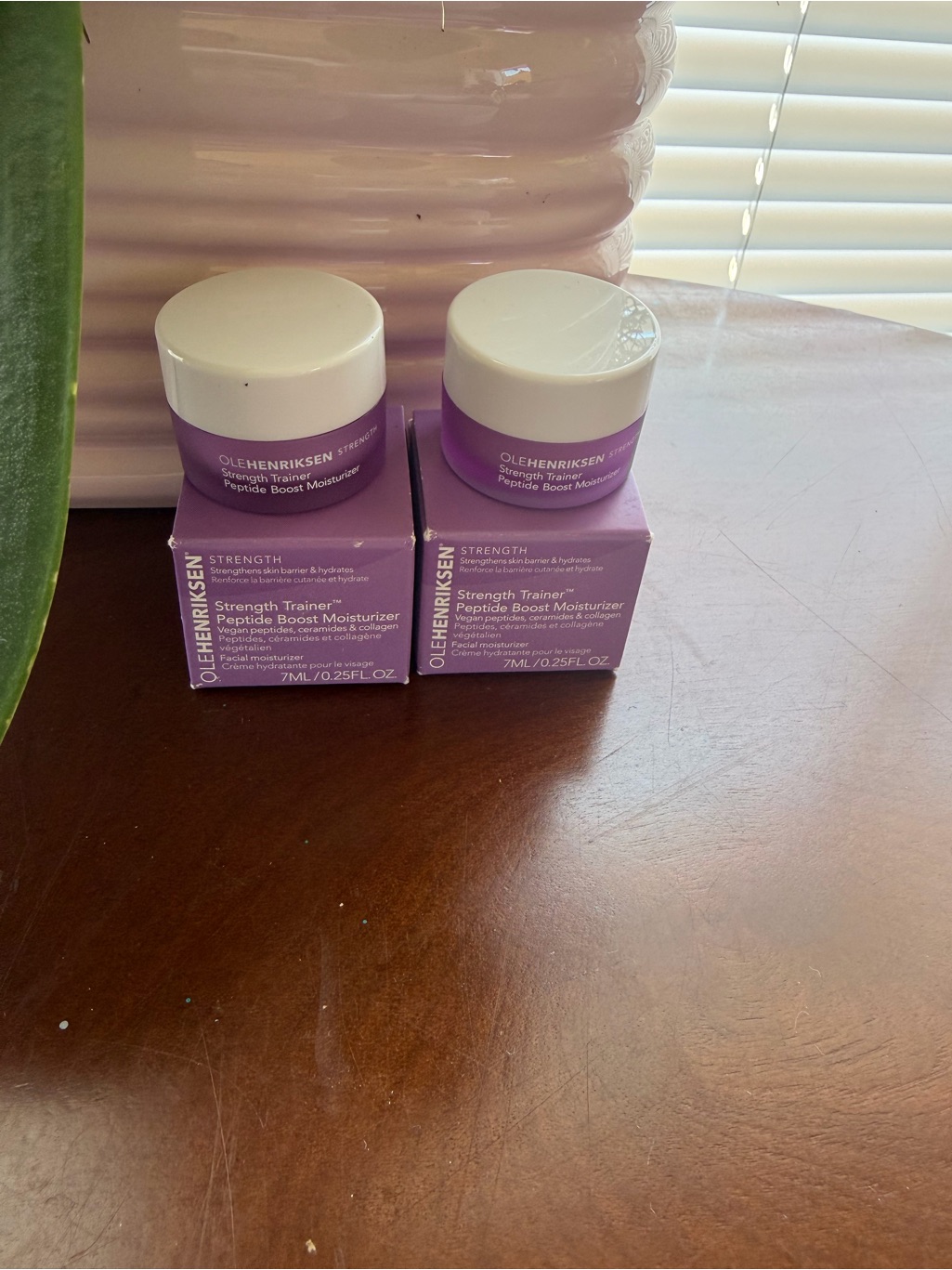 Olehenriksen Strength Trainer Peptide Moisturizer - Purple Jar